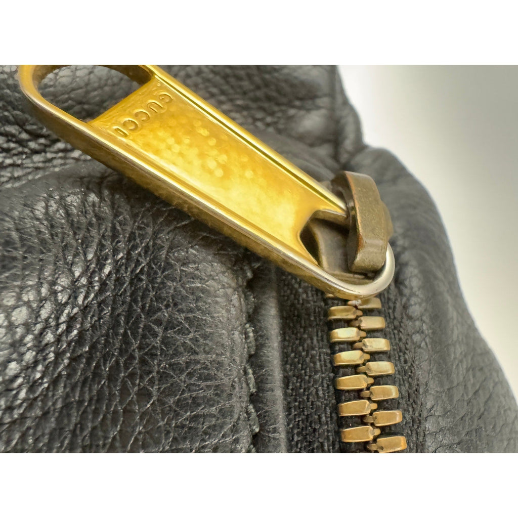 Gucci Logo Belt Bag in Black Calfskin Leather – Medium Size Gucci