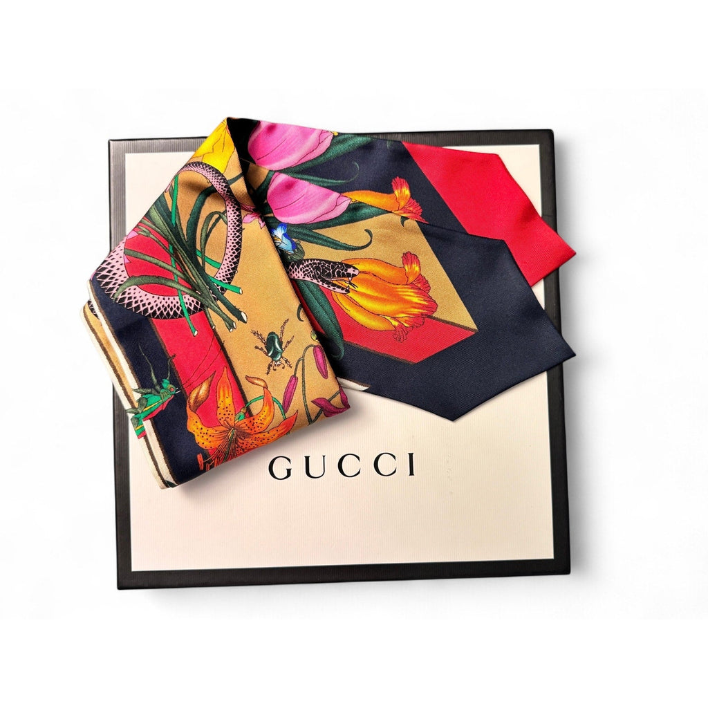 Gucci Silk Flora Snake Twill Neck Bow Scarf in Red & Blue – With Box Gucci