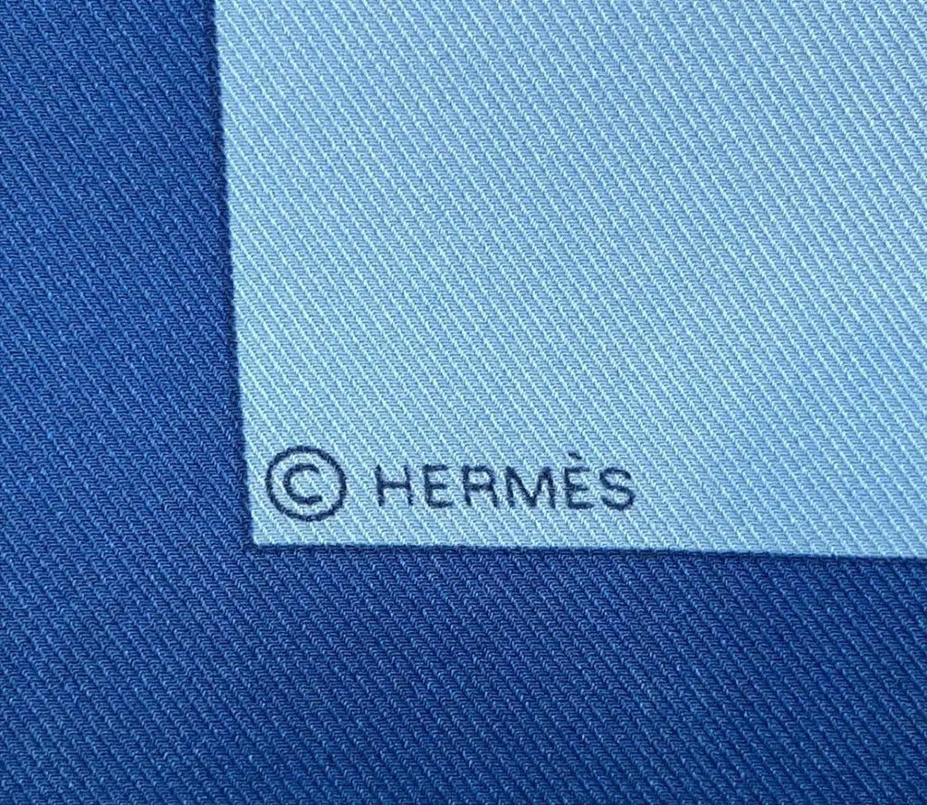 Hermès Petit Carré Silk Scarf – Vintage 42cm Square Hermes