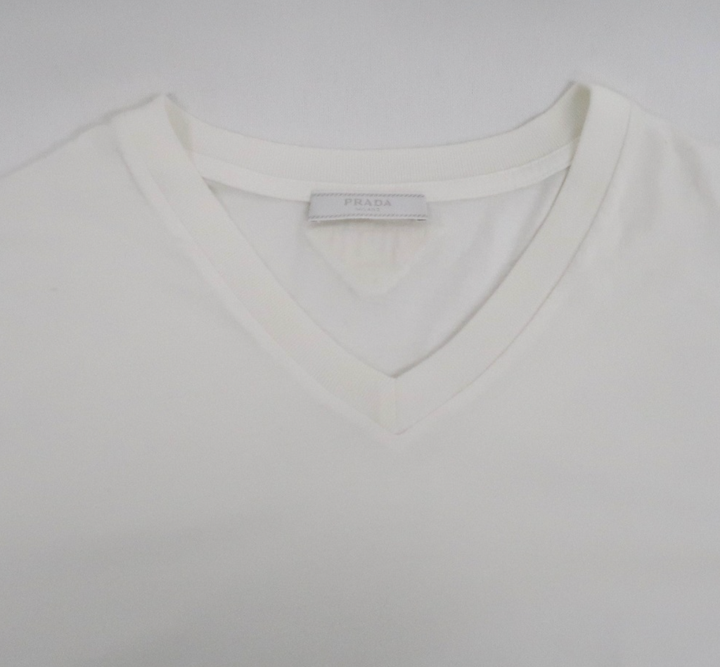 Prada Men’s White V-Neck T-Shirt – Model UJM493 S151, Size XXL Prada